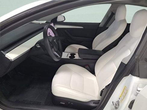 Used 2021 Tesla Model 3 Standard Range Plus RWD image 19