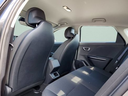 New 2026 Kia K4 FWD image 21