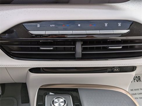 New 2026 Buick Enclave Avenir image 22