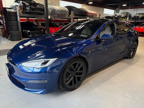 Used 2021 Tesla Model S Plaid image 10