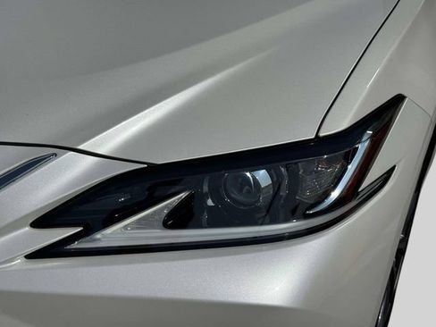 Certified 2020 Lexus ES 350 w/ Premium Package FWD image 11