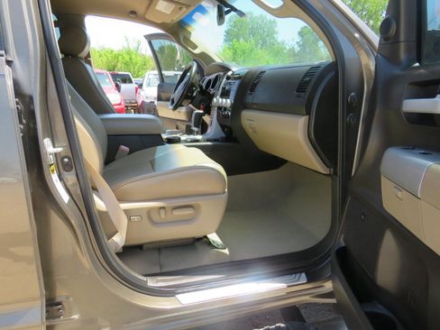 Used 2007 Toyota Tundra Limited RWD image 15