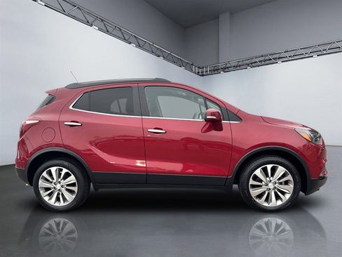 Used 2019 Buick Encore Preferred image 3