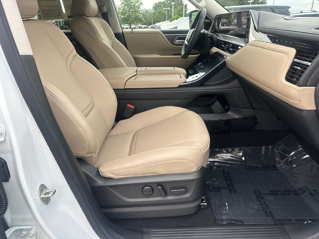 Certified 2026 INFINITI QX80 Pure w/ Cargo Package RWD image 11