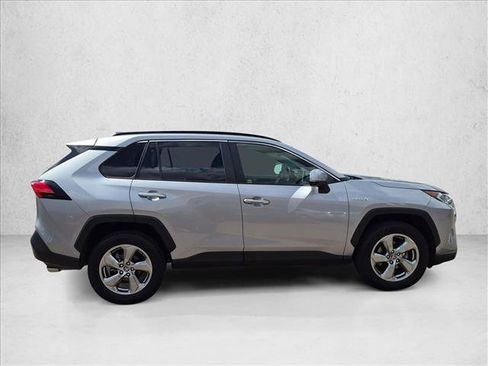 Used 2020 Toyota RAV4 Limited AWD/4WD image 5