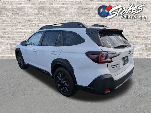 Used 2025 Subaru Outback Onyx Edition AWD/4WD image 6