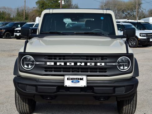 New 2026 Ford Bronco 2-Door image 2