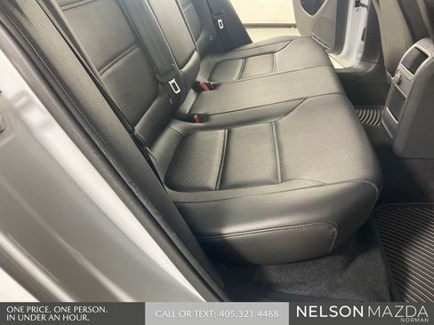 Used 2017 Volkswagen Jetta SE FWD image 30