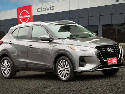 Used 2024 Nissan Kicks SV image 10