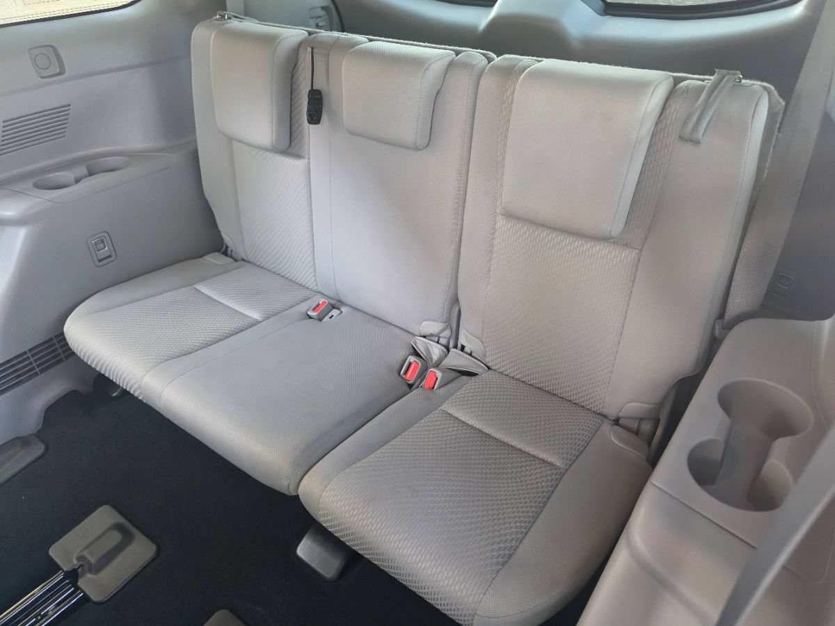 Used 2016 Toyota Highlander LE FWD image 33
