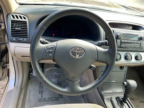 Used 2005 Toyota Camry SE FWD image 28