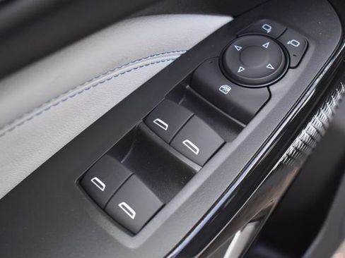 New 2026 Chevrolet Trax LT w/ LT Convenience Package FWD image 20