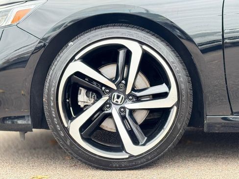 Used 2020 Honda Accord Sport image 11