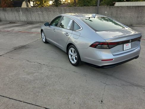 Used 2025 Honda Accord LX image 8
