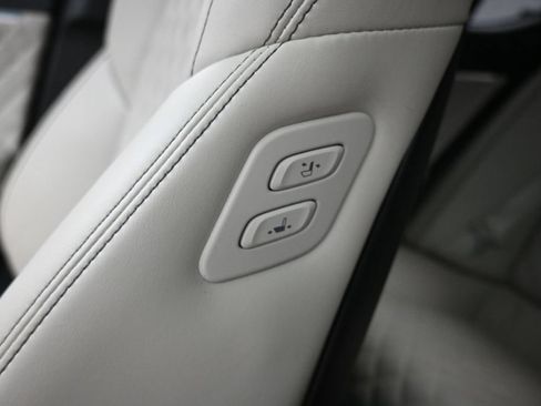 Used 2023 Genesis G70 3.3T w/ Sport Prestige Package RWD image 35
