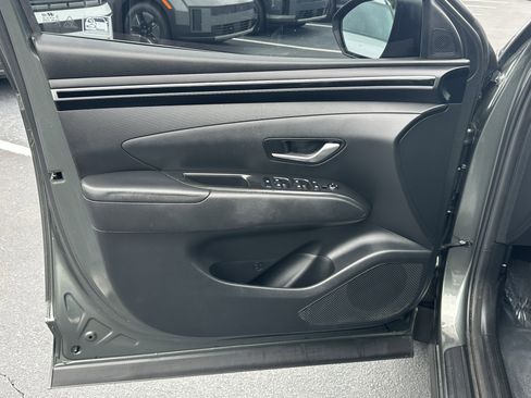 Used 2022 Hyundai Tucson SE w/ Cargo Package AWD/4WD image 10