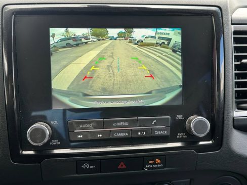 Used 2024 Nissan Frontier SV w/ SV Convenience Package RWD image 33