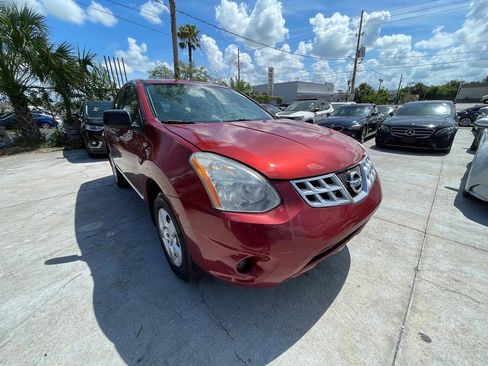 Used 2015 Nissan Rogue S FWD image 14