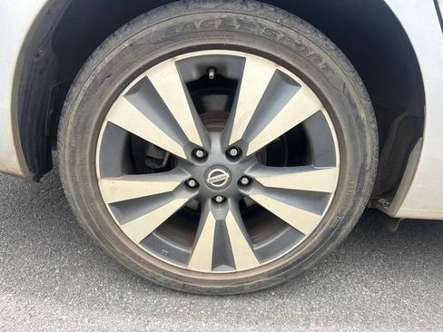 Used 2016 Nissan Sentra SL FWD image 17