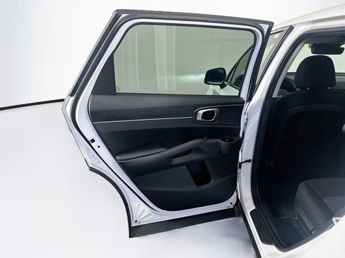Used 2025 Kia Sorento LX FWD image 27