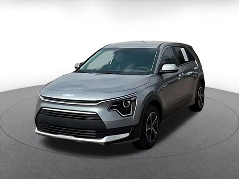 Used 2026 Kia Niro LX FWD image 8