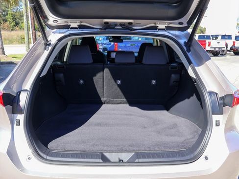 Used 2021 Toyota Venza Limited image 24