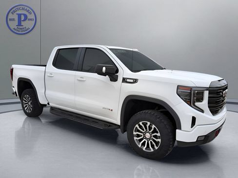 Used 2023 GMC Sierra 1500 AT4 w/ AT4 Premium Package AWD/4WD image 1