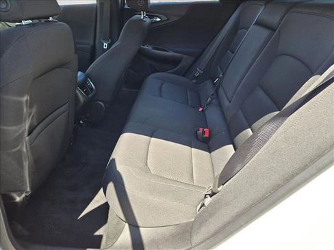 Used 2018 Chevrolet Malibu LT FWD image 17