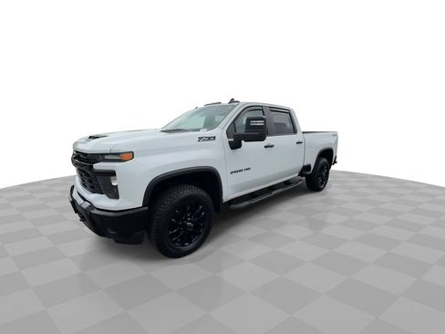 Certified 2026 Chevrolet Silverado 2500 Custom w/ Custom Value Package AWD/4WD image 4