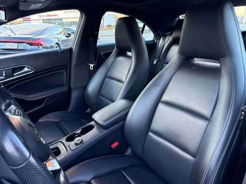 Used 2019 Mercedes-Benz CLA 250 4MATIC image 19
