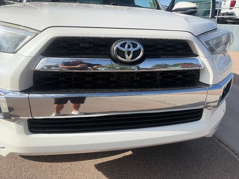 Used 2018 Toyota 4Runner Limited AWD/4WD image 59