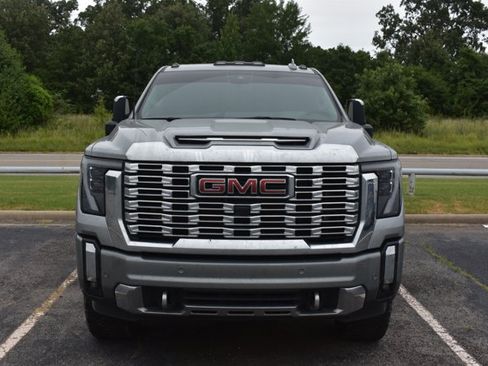 Used 2024 GMC Sierra 2500 Denali w/ Denali Reserve Package AWD/4WD image 2