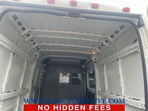Used 2016 RAM ProMaster 2500 w/ Interior Convenience Group FWD image 4