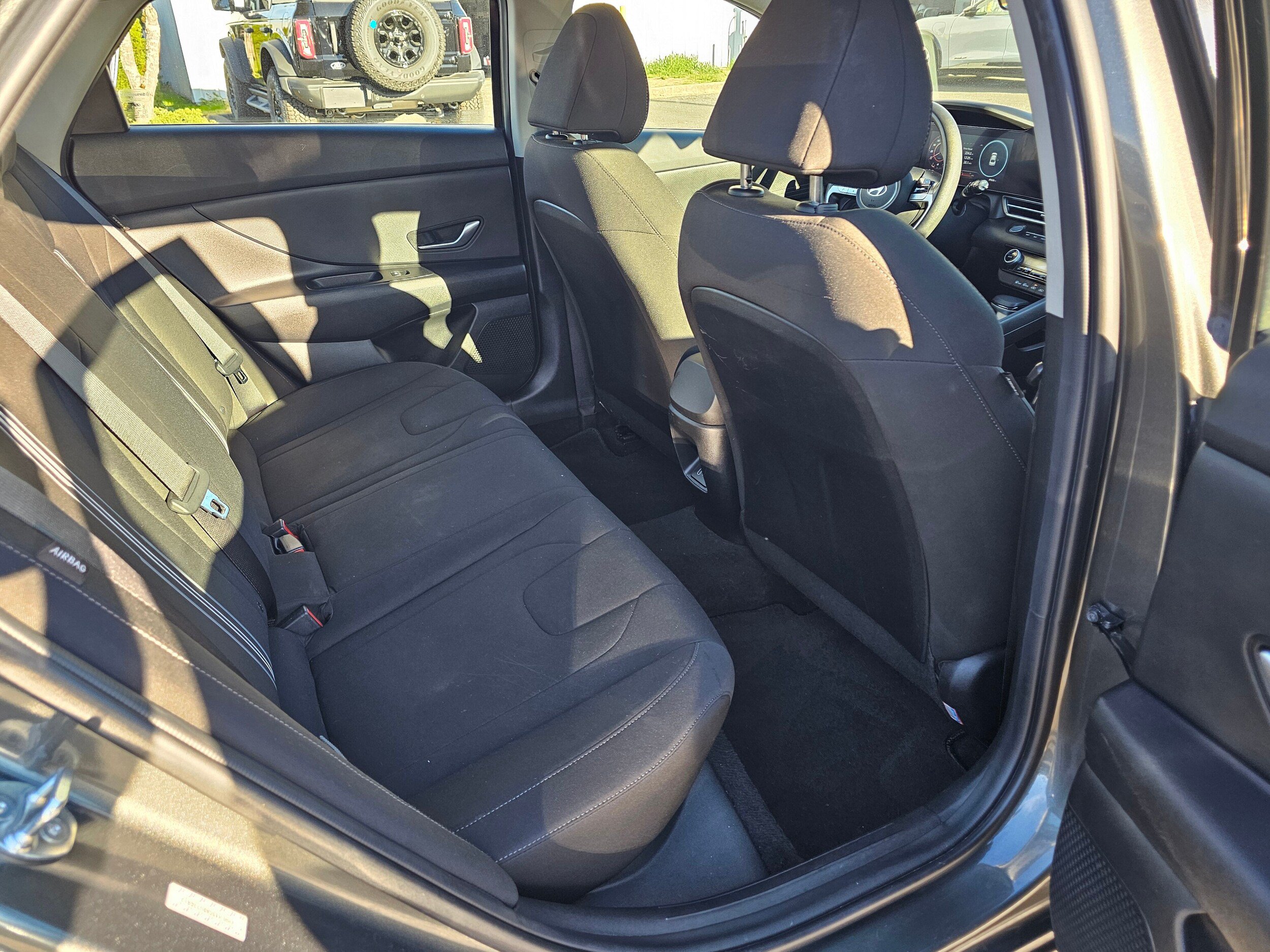 Used 2024 Hyundai Elantra SEL FWD image 13