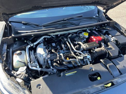 Used 2025 Nissan Sentra SV FWD image 31