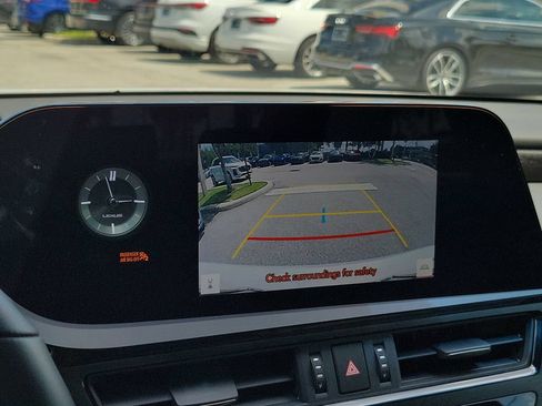Used 2024 Lexus ES 350 w/ Premium Package FWD image 12