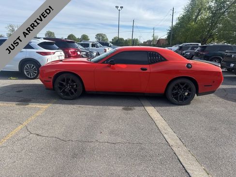 Used 2023 Dodge Challenger SXT w/ Blacktop Package image 8