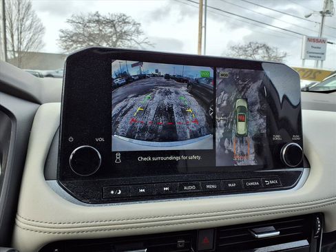 Used 2023 Nissan Rogue SL w/ SL Premium Package AWD/4WD image 10