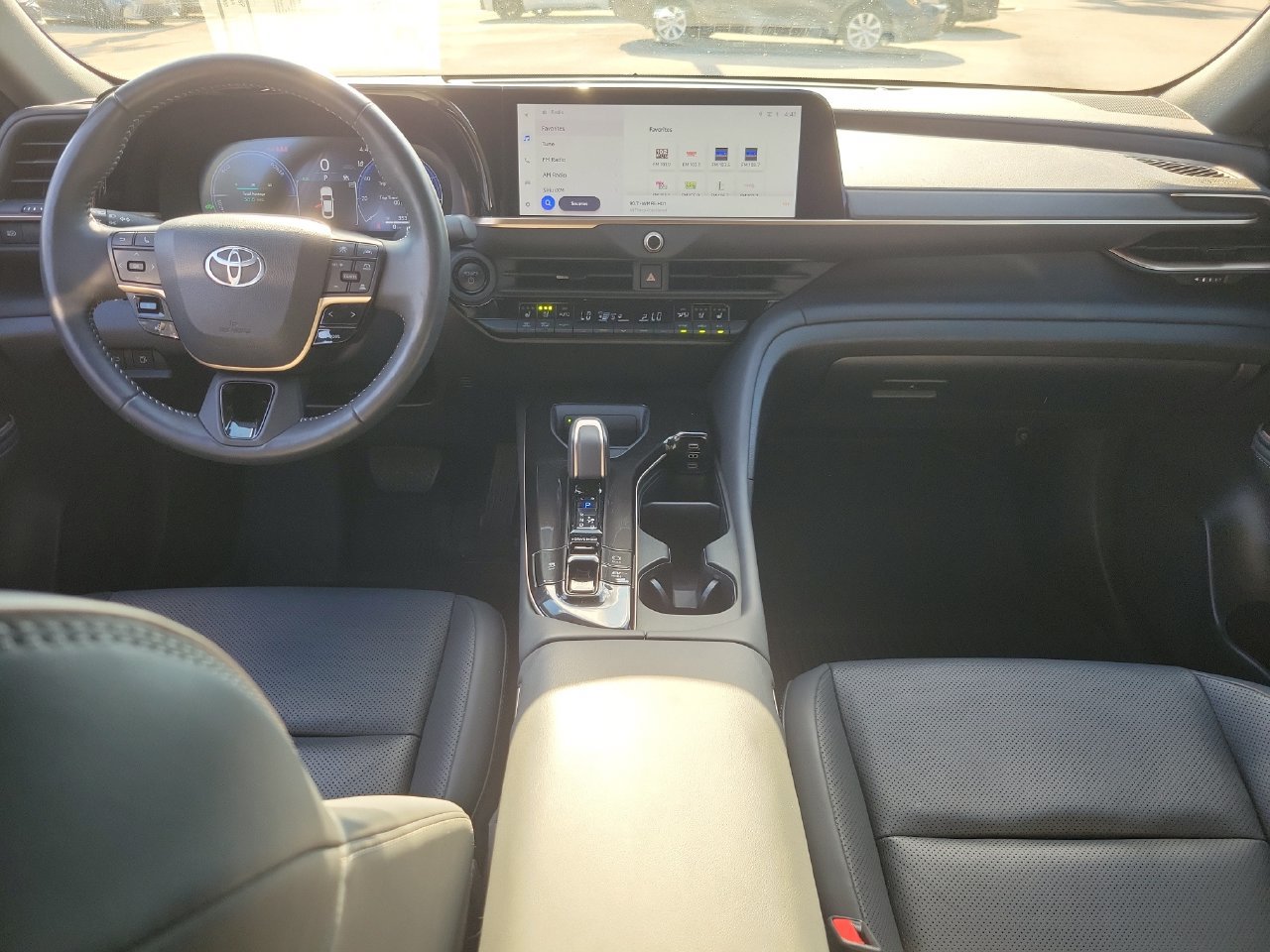 Used 2025 Toyota Crown AWD/4WD image 12