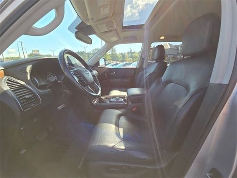 Used 2021 Nissan Armada SL w/ Captain's Chairs Package image 14