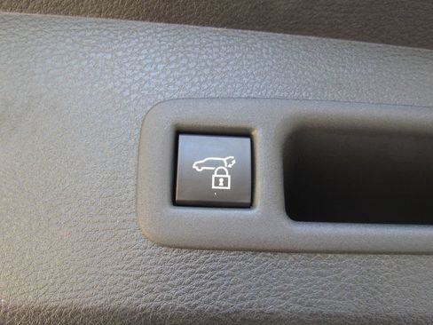 Used 2026 Toyota Sienna XSE AWD/4WD image 25