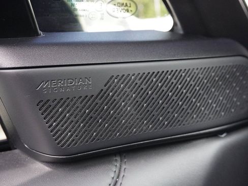 Used 2024 Land Rover Range Rover Long Wheelbase Autobiography image 56