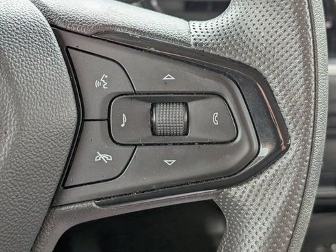 Used 2025 Chevrolet TrailBlazer LT AWD/4WD image 23