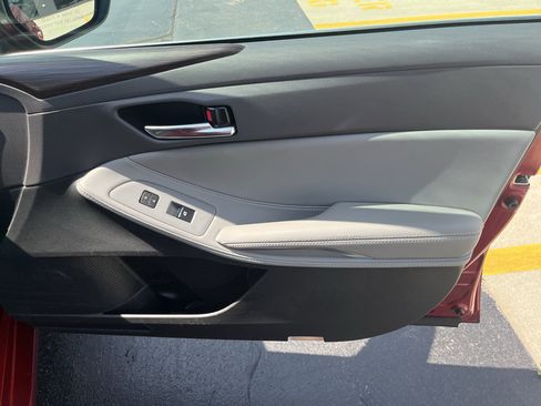 Used 2020 Toyota Avalon XLE w/ Moonroof Package FWD image 48