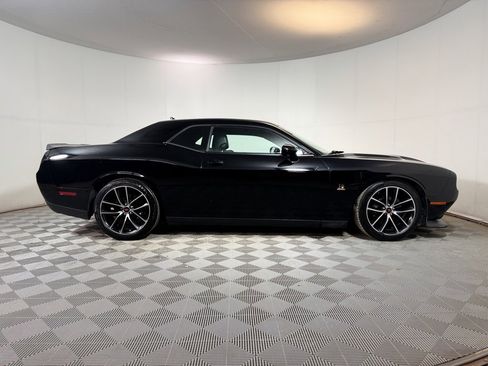 Used 2018 Dodge Challenger R/T Scat Pack w/ Leather Interior Group image 7