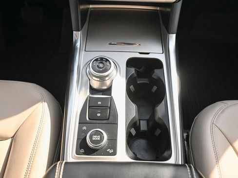 Certified 2023 Ford Explorer XLT w/ Equipment Group 202A image 35