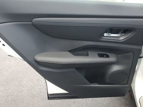 Certified 2024 Nissan Ariya AWD image 9