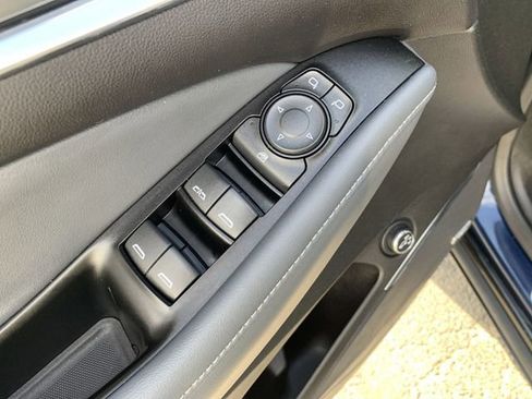 Used 2023 Buick Enclave Essence w/ Experience Buick Package AWD/4WD image 24
