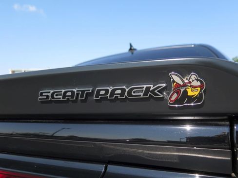 Used 2023 Dodge Challenger R/T Scat Pack RWD image 4