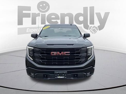 Used 2024 GMC Sierra 1500 Elevation AWD/4WD image 2